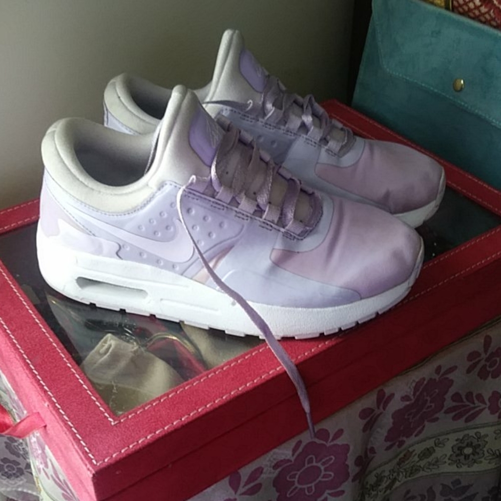 Girls purple Nike air max